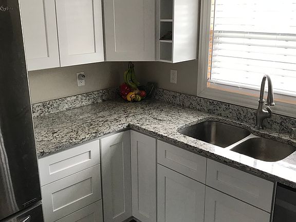 3rd image of 2266 E Michigan Ave