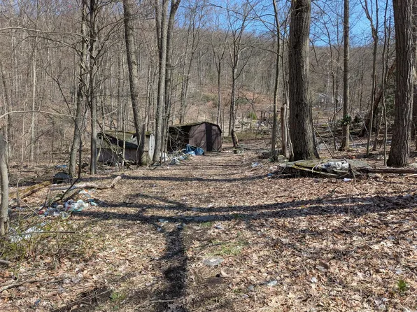 12 Brookside Trail, Monroe, NY 10950