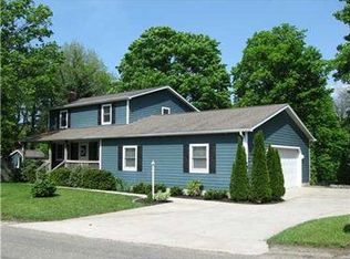 723 Moorheadville Rd, North East, PA 16428