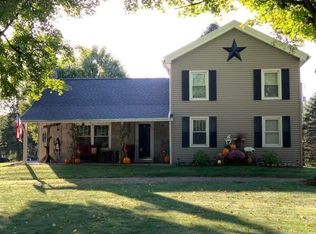 55318 Wilbur Rd, Three Rivers, MI 49093