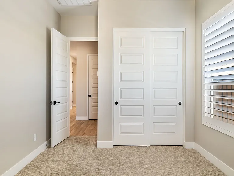 1725 E Questa Dr — Photo 71