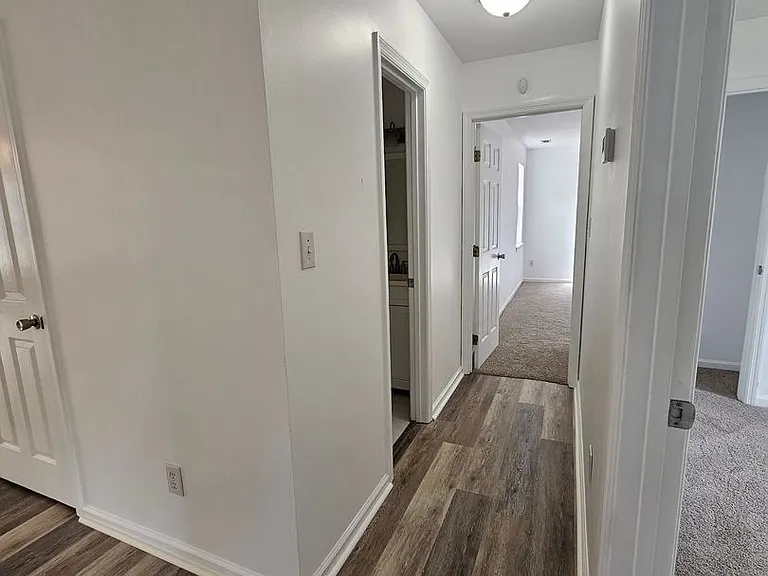 404 Chaps Ct — Photo 6