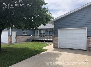 701 E 4th St APT 3, Crooks, SD 57020