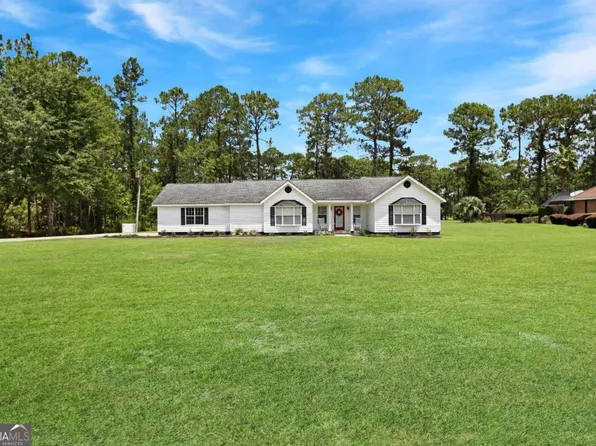 5 Par Dr, Jesup, GA 31546