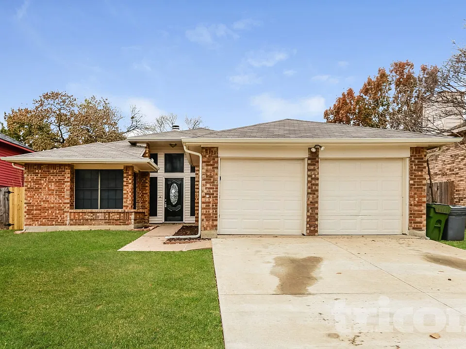6208 Fairlane Dr