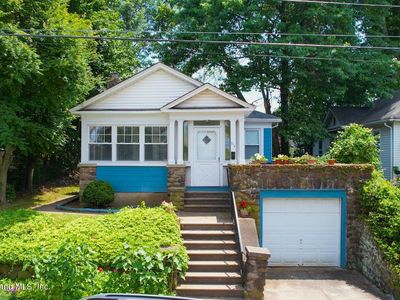 216 Windsor Rd, Staten Island, NY, 10314