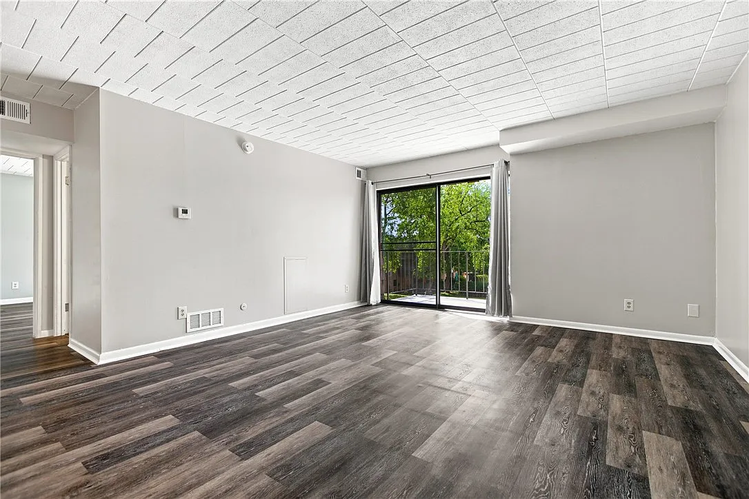 1 bed, 845 sqft, $1,150 — Photo 4