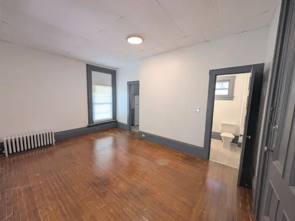 24 1st Street, 24 1st St #2, Bangor, ME 04401