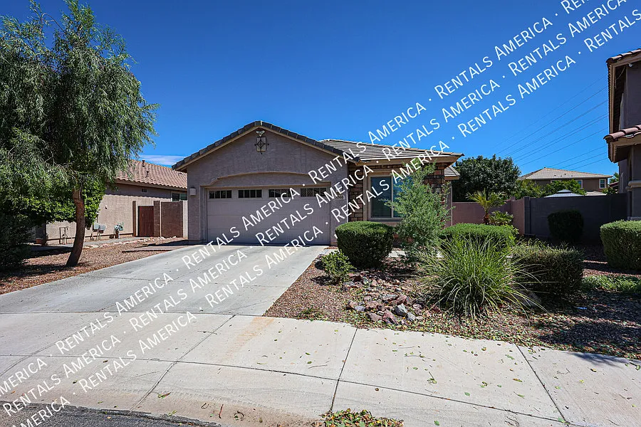 Layton Lakes, 4 Bedroom, 2 Bath — Photo 2
