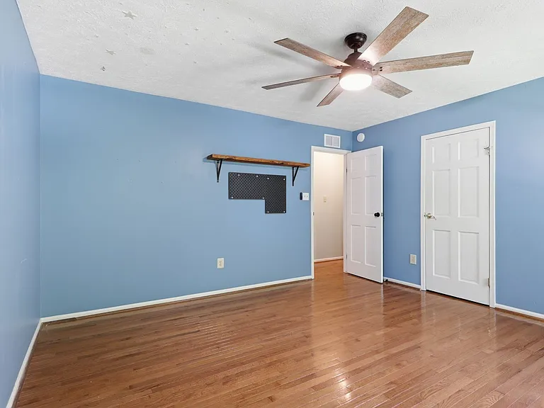 8818 Blue Sea Dr — Photo 20