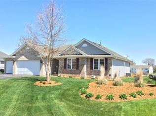 10437 Lismore Rd, Roscoe, IL 61073