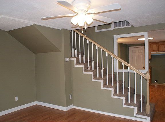 2nd image of 16 Massey St