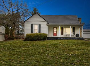 111 Highland Dr, Flemingsburg, KY 41041