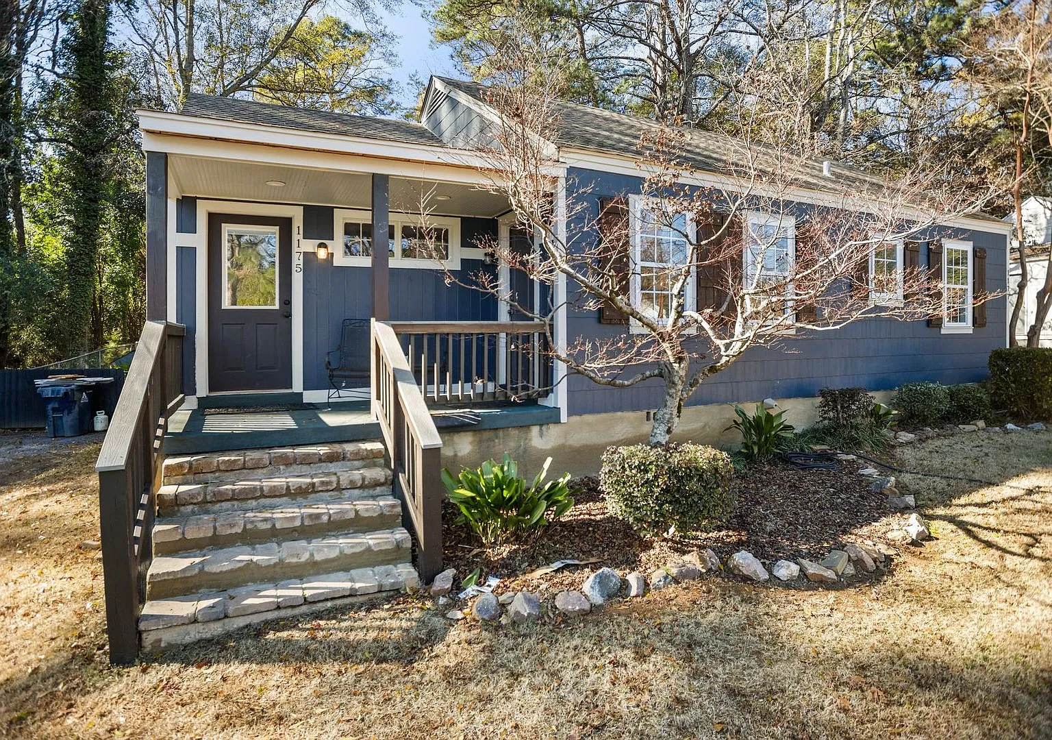1 Bedroom 1 Bath Duplex in the Heart of Auburn — Photo 1