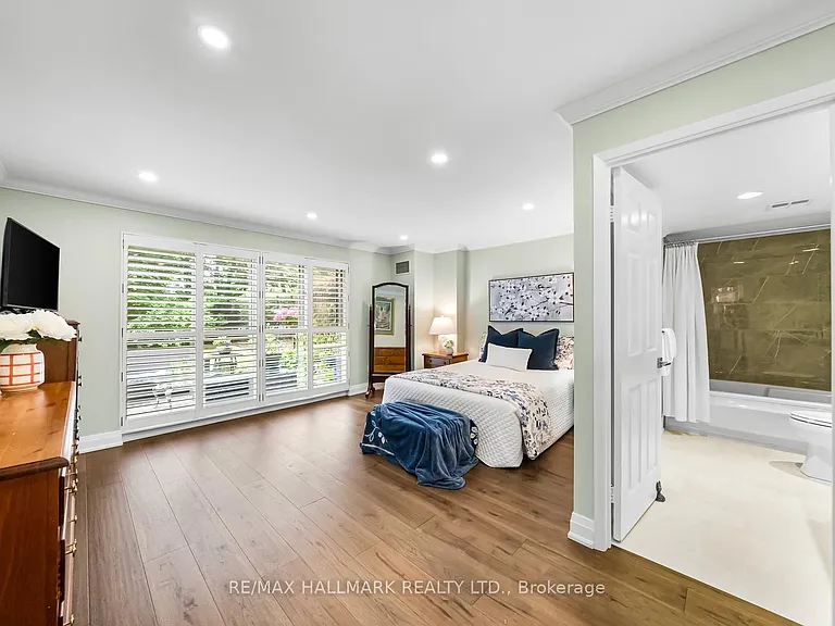 2210 Lakeshore Rd #104 — Photo 30