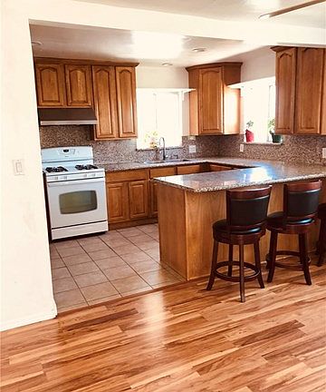 4th image of 7215 Tegner Dr