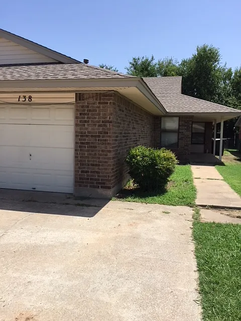 138 Barrett Pl
