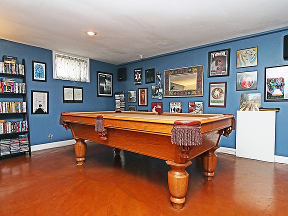 Room for a game table