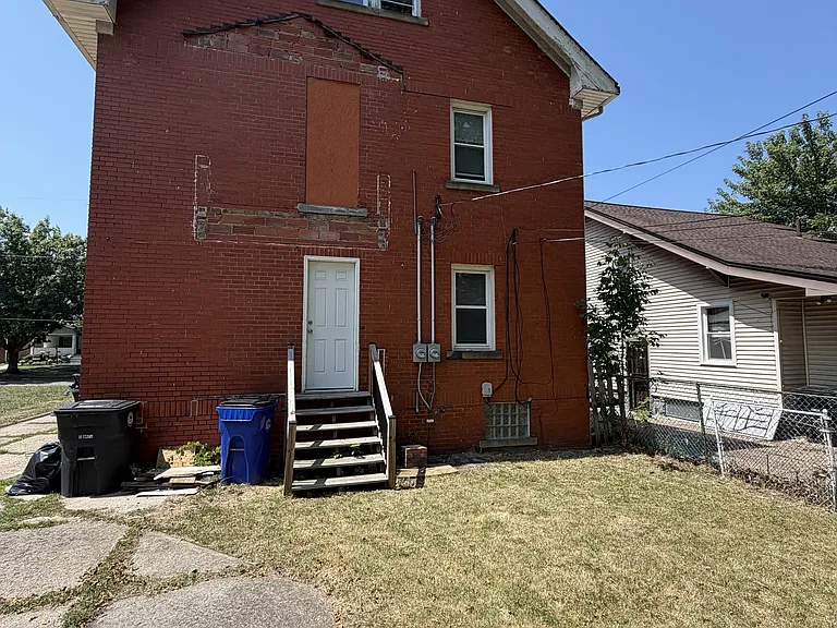 3517 E 110th St — Photo 2