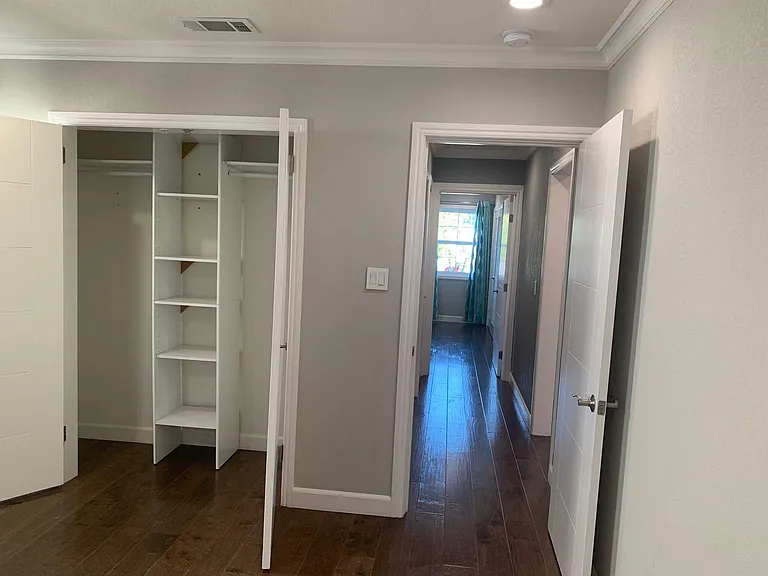 925 E Grant Pl — Photo 22