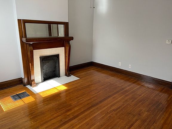 4th image of 76 W Greenwood Ave