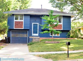 183 Oregon Trl, Lincoln, NE 68521