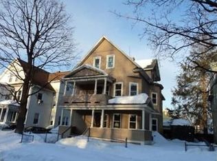 165 Oak Grove Ave, Springfield, MA 01109