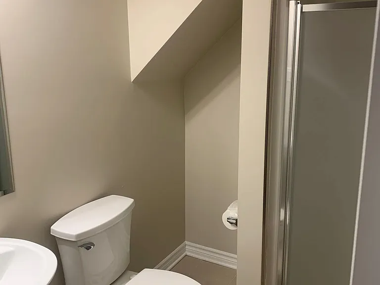 173 Russell Ave — Photo 3