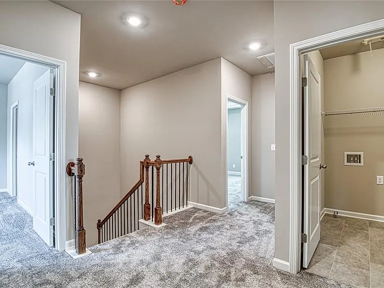6976 Lancaster Xing — Photo 26
