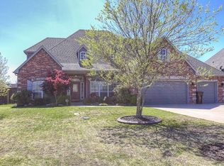 25536 Blackberry Blvd, Claremore, OK 74019