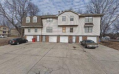 1st image of 217 NW Zaun Ave