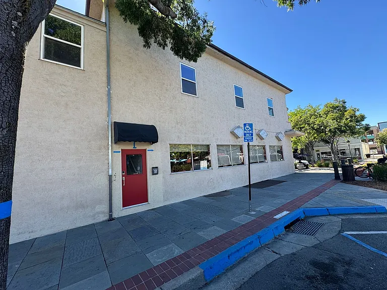 223 S K St — Photo 2