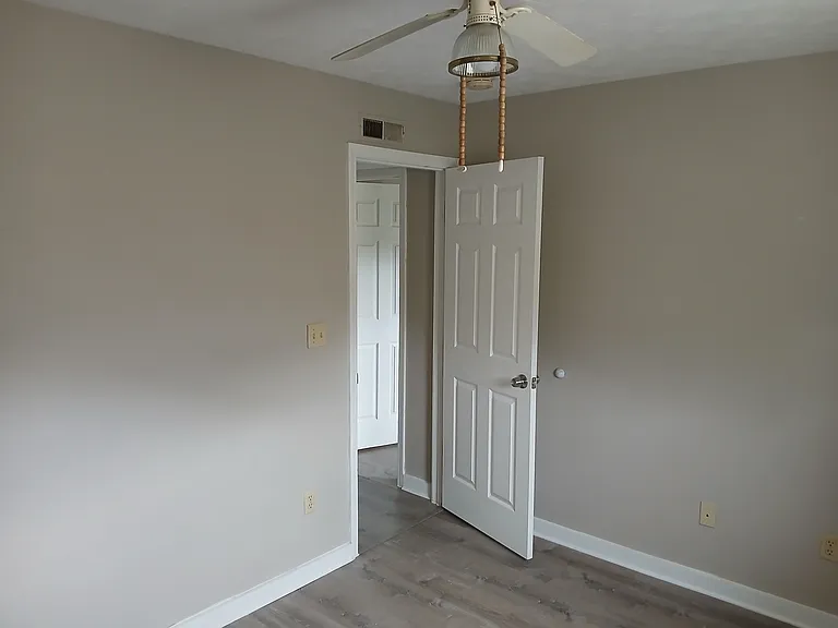 126 Connely St #7 — Photo 4