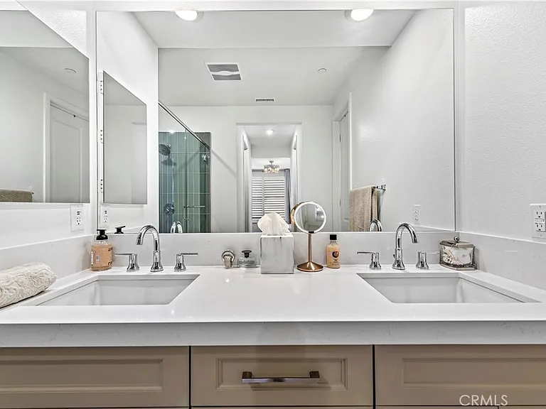 1309 Doheny Way — Photo 29