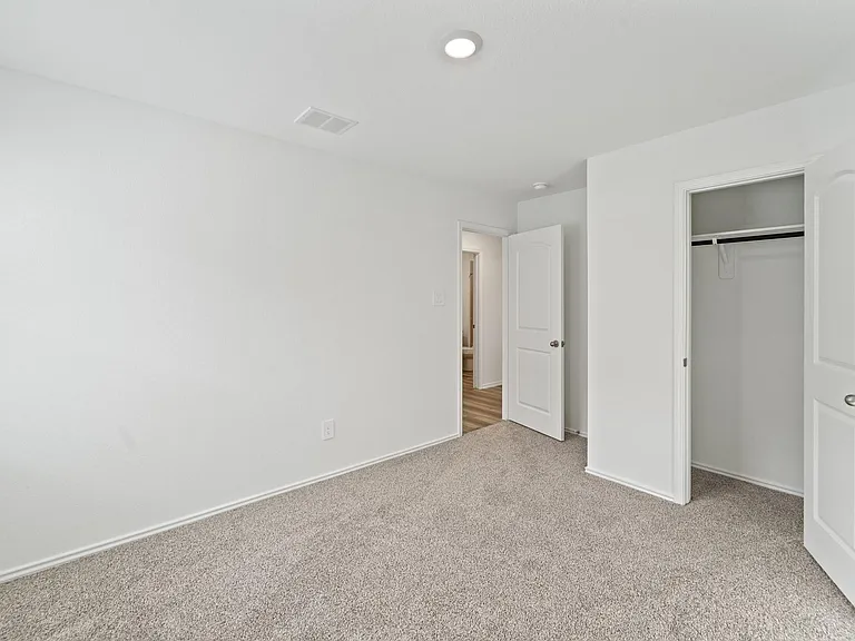 1011 Vilana Ridge Ln — Photo 14