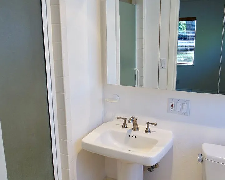 37 N Avalon Dr — Photo 18