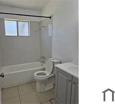 3 bed, 900 sqft, $1,509 — Photo 3