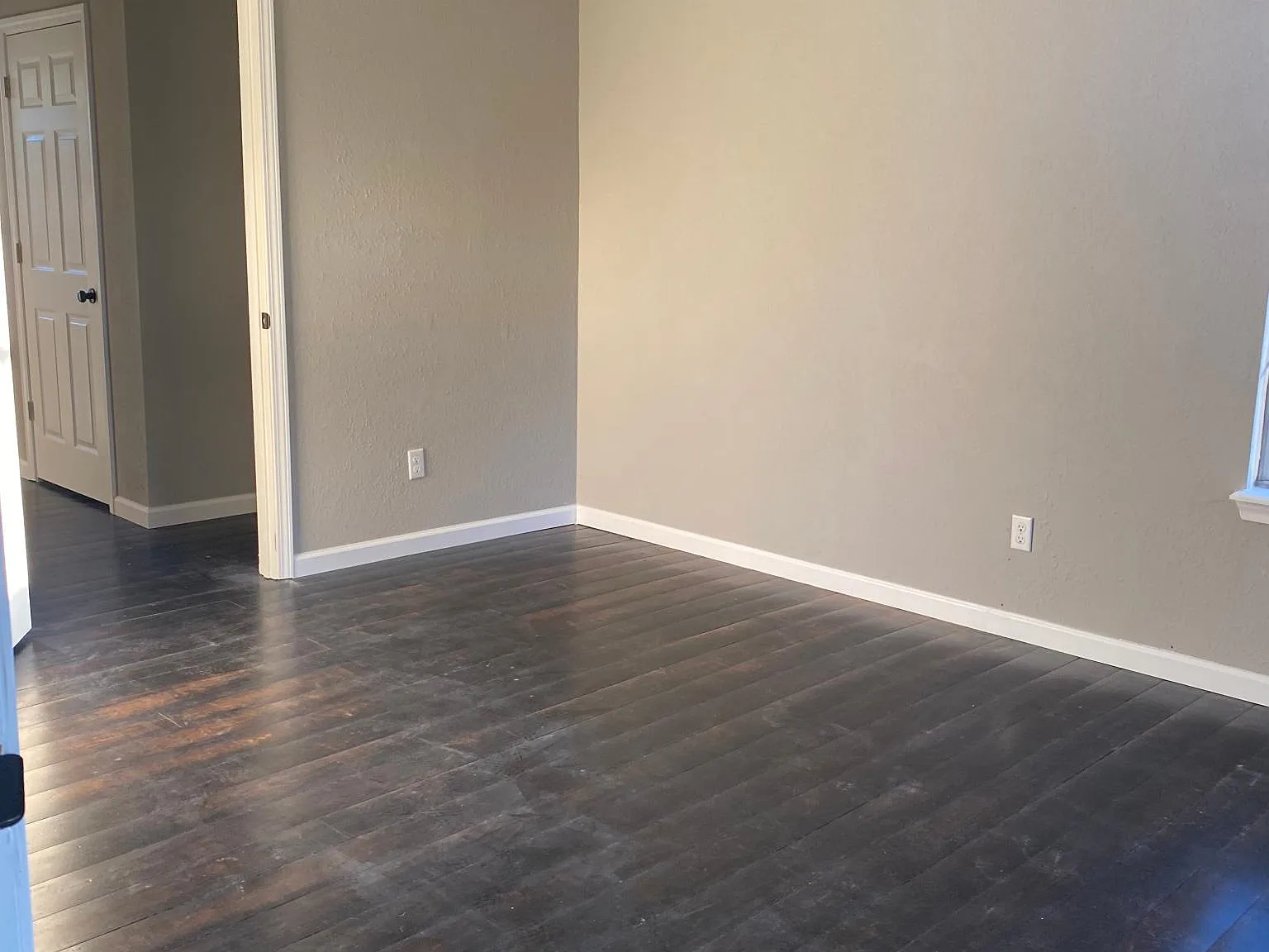 3 bed, 1080 sqft, $1,375 — Photo 4