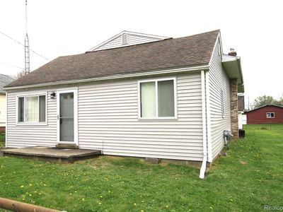 2284 Connell St, Burton, MI, 48529