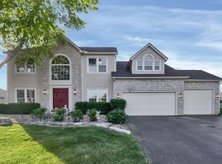 9274 Hampshire Ct, Powell, OH