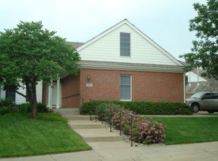 1520 Williamsburg Dr, Manhattan, KS 66502