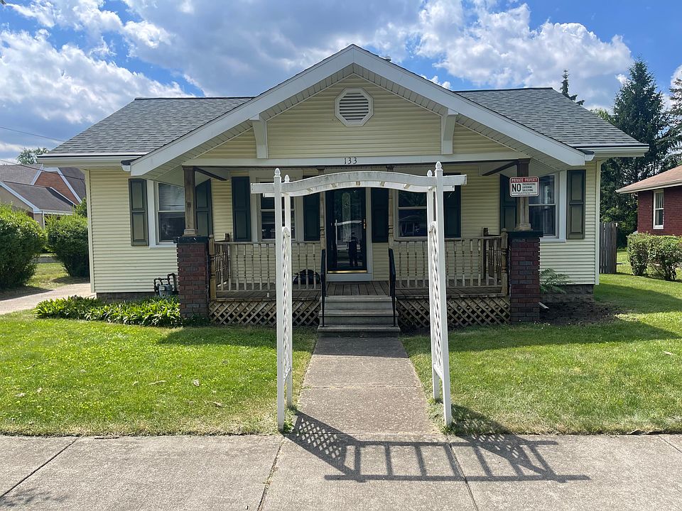 1st image of 133 Foster Ave