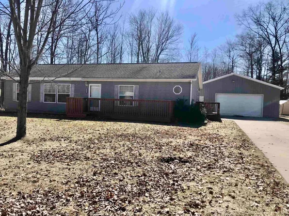 3238 Dale St, Harrison, MI 48625