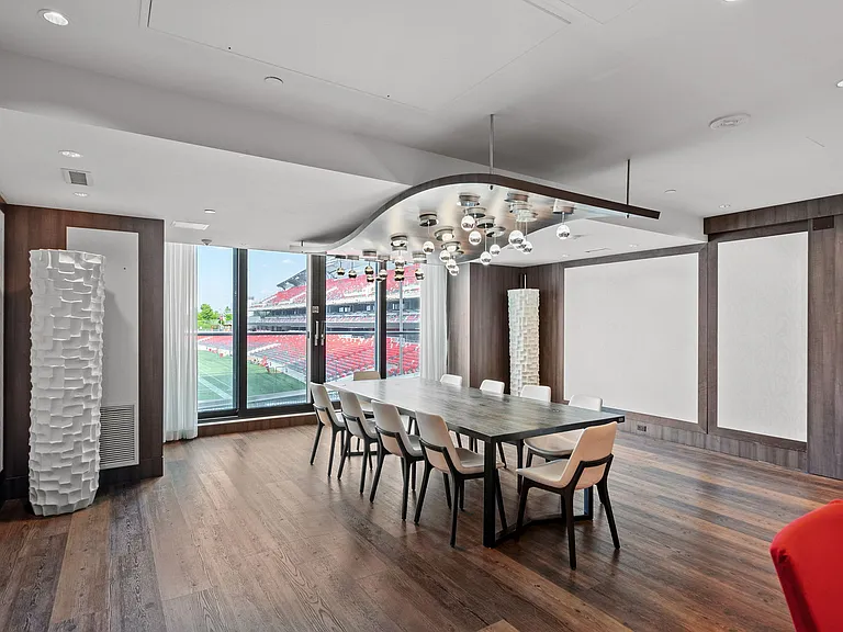 1035 Bank St #1501 — Photo 23