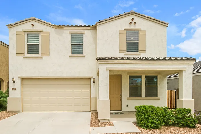 4592 W Horsenettle Dr — Photo 1
