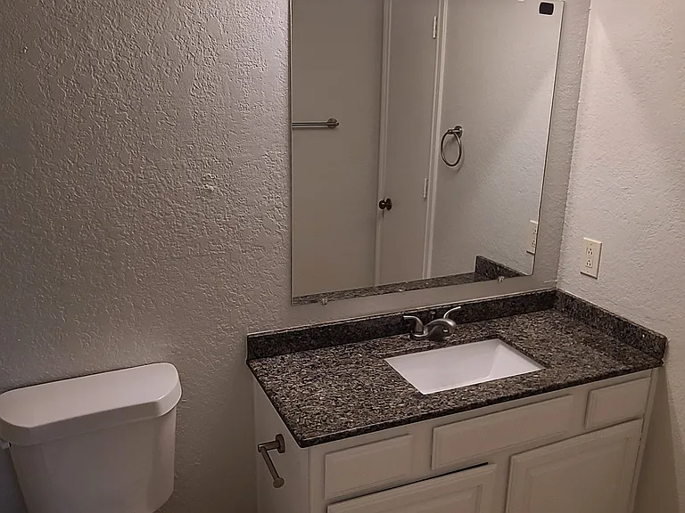 17811 Farley Trl — Photo 7