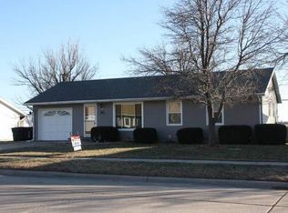 10 La Platte Rd, Kearney, NE 68845