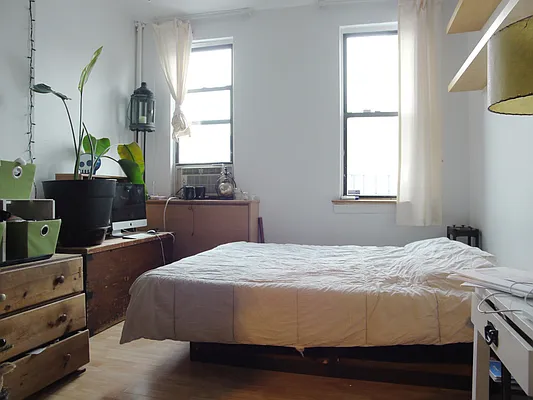 Sold by Leiter Realty Group LLC | media 18