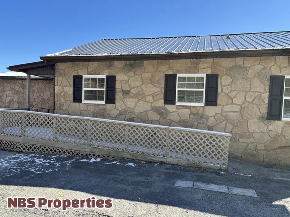 143 McCully Ln, Rocky Top, TN 37769