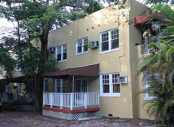 2nd image of 3677 Poinciana Ave